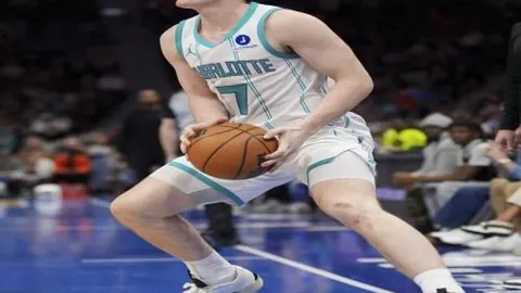 东契奇独木难支 湖人连败篮网再遭失利